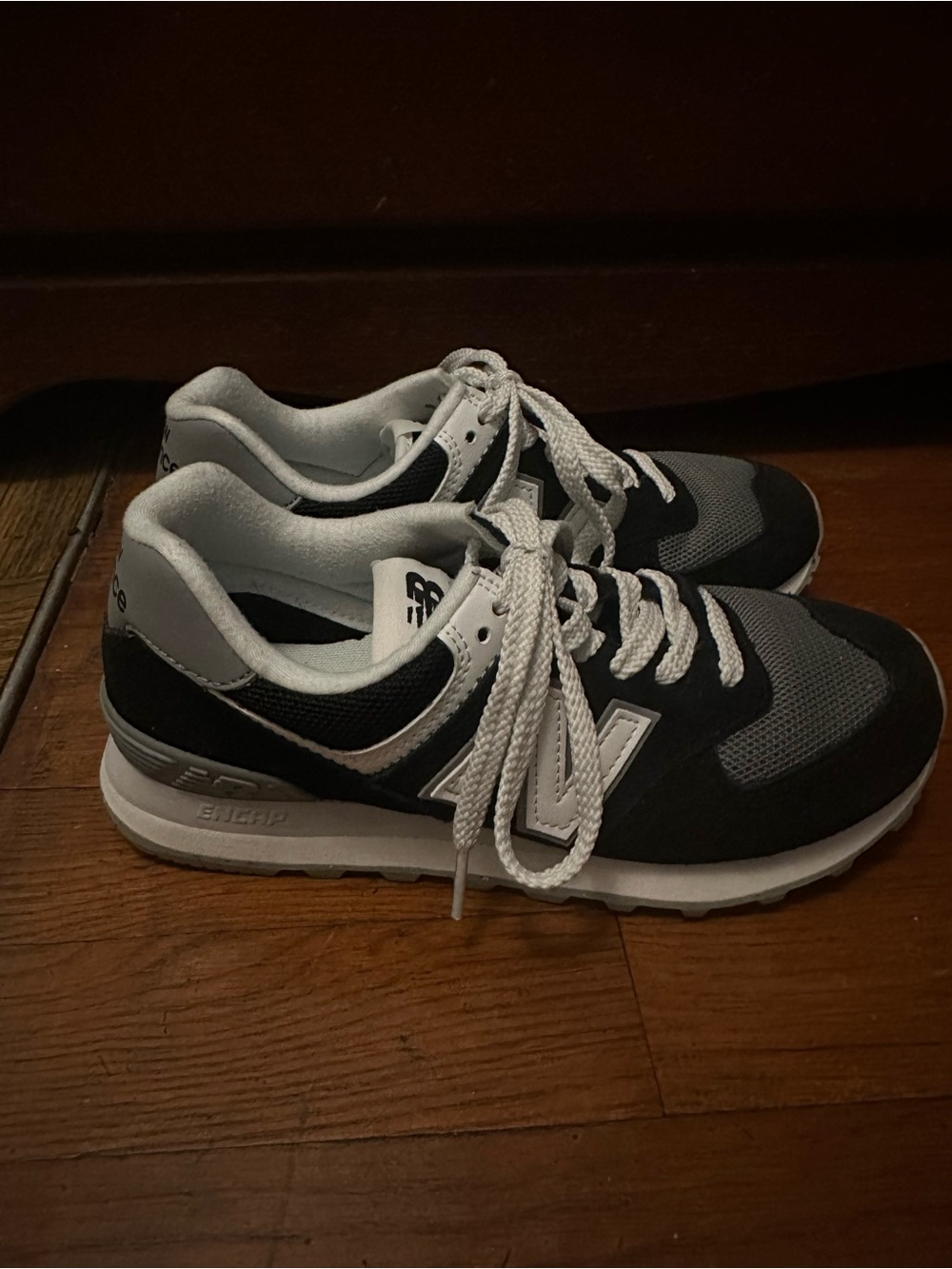 New Balance 574 sneakers - Picture 2 of 8